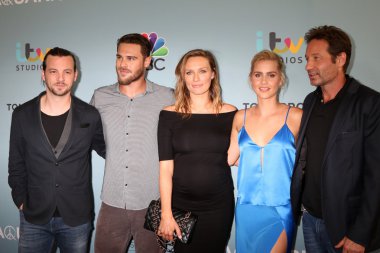 Kova döküm, Gethin Anthony, gri Damon, Michaela Mcmanus, Claire Holt, David Duchovny