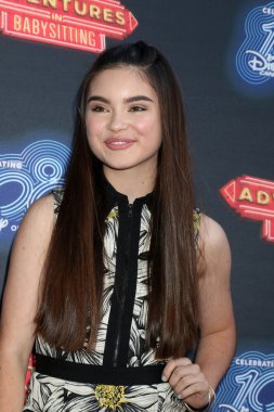 Aktris Landry Bender  