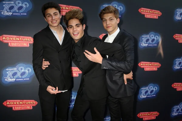 För evigt i ditt sinne, Liam Attridge, Ricky Garcia, Emery Kelly — Stockfoto