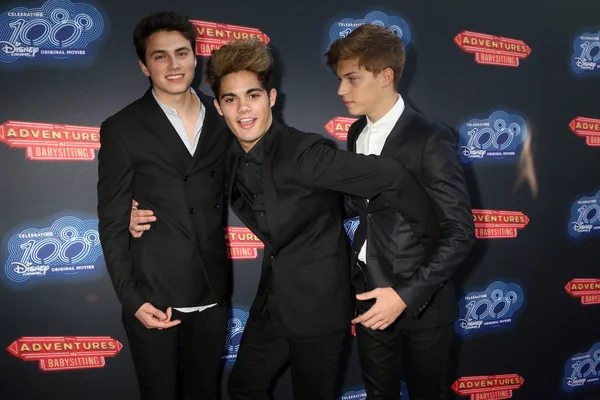 Navždy v srdci Liam Attridge, Ricky Garcia, Emery Kelly — Stock fotografie