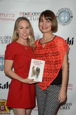 Christy Oldham, Rena Riffel