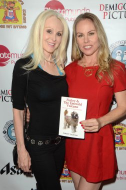 Donna Spangler, Christy Oldham