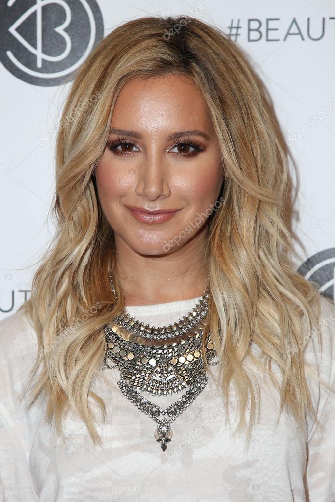 Ashley Tisdale - actress – Stock Editorial Photo © s_bukley #116336622