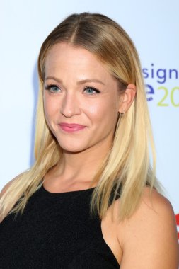 Amanda Clayton - oyuncu