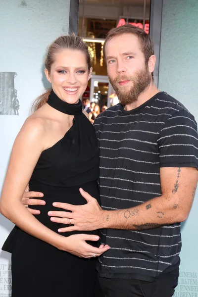 Teresa Palmer, Mark Webber — Stock Photo, Image