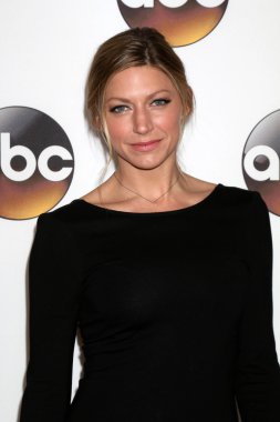 Jes Macallan - oyuncu