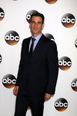 Eddie Cahill - aktör