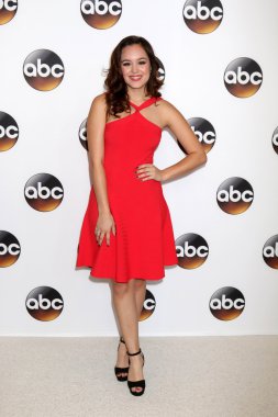 Hayley Orrantia - oyuncu