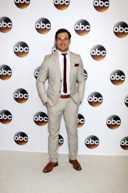 Giacomo Gianniotti - aktör