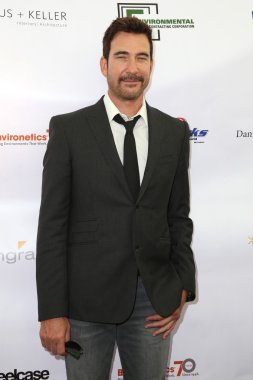 Dylan Mcdermott - aktör