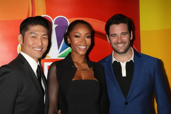 Brian Tee, Yaya Dacosta, Colin Donnell — Foto de Stock