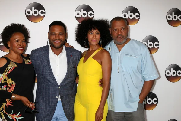 Jenifer Lewis, Anthony Anderson, Tracee Ellis Ross, Laurence Fishburne — Stock Photo, Image