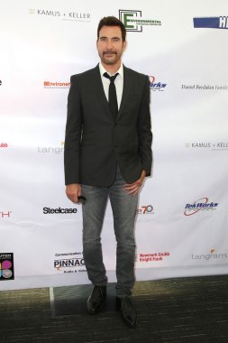 Dylan Mcdermott - aktör
