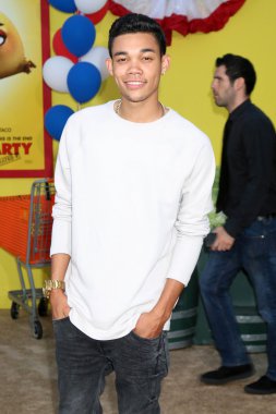 Roshon Karataş - aktör