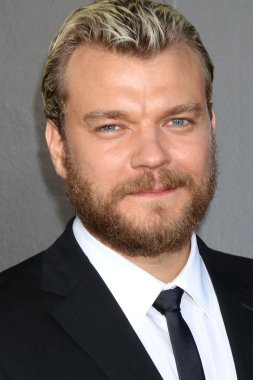 Pilou Asbaek - aktör