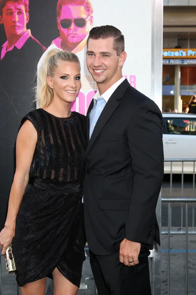 Heather morris, taylor hubbell — Stockfoto