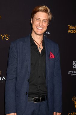 Scott Turner Schofield - aktör