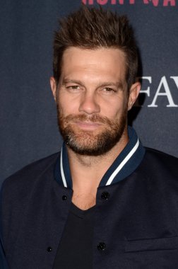 Geoff Stults aktör