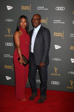 aktör Courtney B Vance Angela Bassett ile