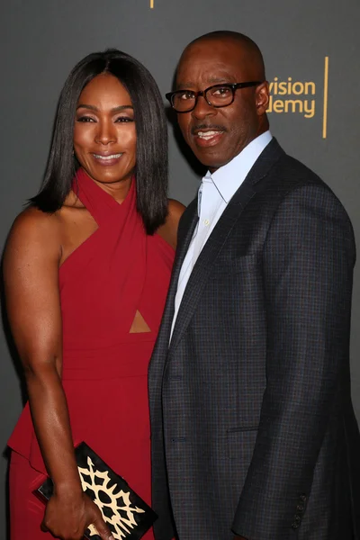 Angela Bassett and Courtney B. Vance actors — Stock Photo, Image