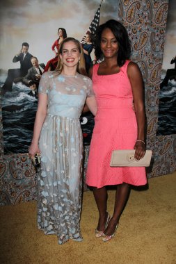 Anna Chlumsky ve Sufe Bradshaw