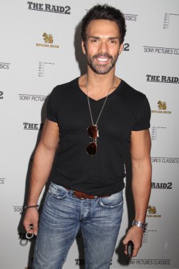 Darren Shahlavi