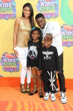 Kevin hart ile eniko parrish ve çocuklar