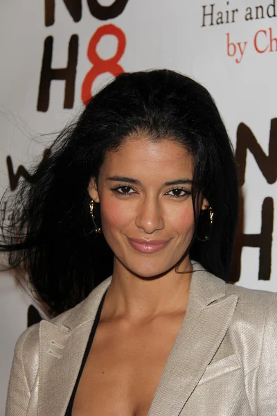 Jessica Clark — Photo