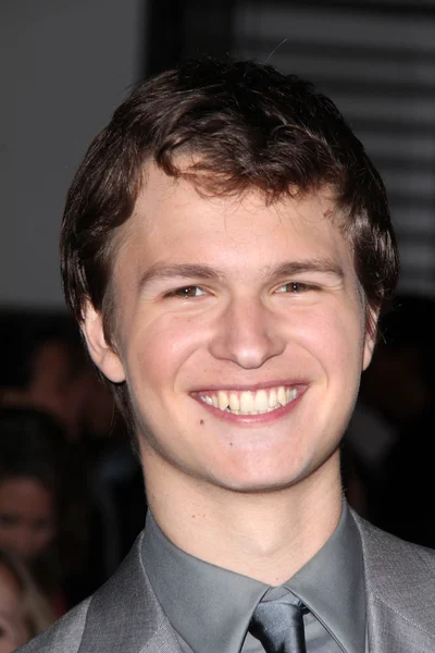 Ansel Elgort — Φωτογραφία Αρχείου