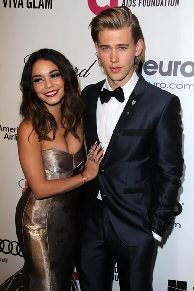 Vanessa Hudgens and Austin Butler — Stock Photo, Image