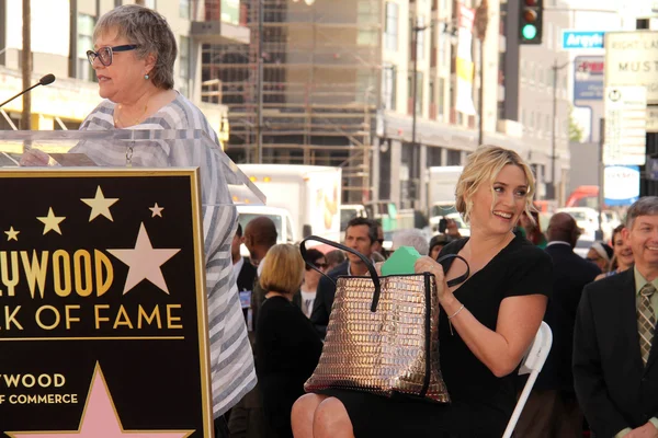 Kathy Bates ve Kate Winslet — Stok fotoğraf