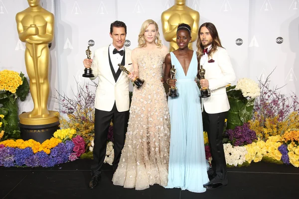 Matthew Mcconaughey, Cate Blanchett, Nyong'o István és Jared Leto — Stock Fotó