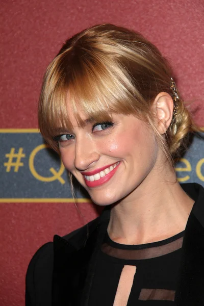 Beth Behrs — Stok fotoğraf