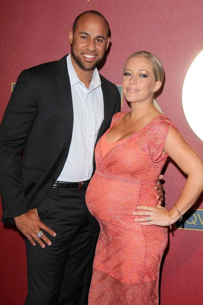 Hank Baskett, Kendra Wilkinson — Photo