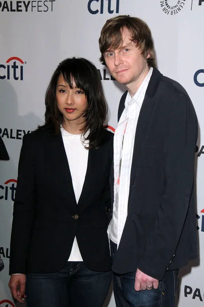 Maurissa Tancharoen ve Jed Whedon — Stok fotoğraf