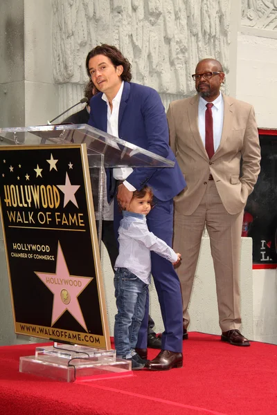 Orlando Bloom dan anaknya Flynn Bloom — Stok Foto