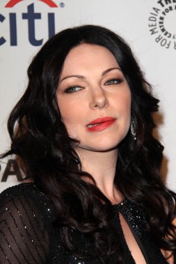 Laura prepon