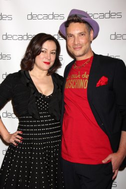 Jennifer Tilly ve Cameron gümüş