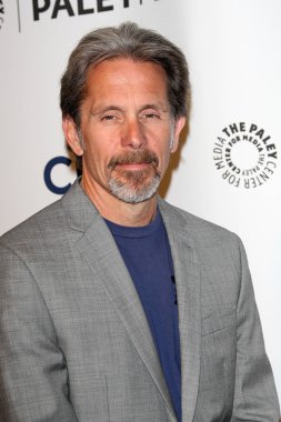 Gary Cole