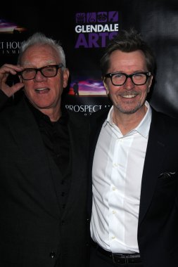 Gary oldman ve malcolm mcdowell