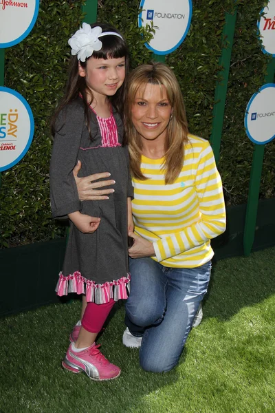 Vanna white und step-grandaughter — Stockfoto