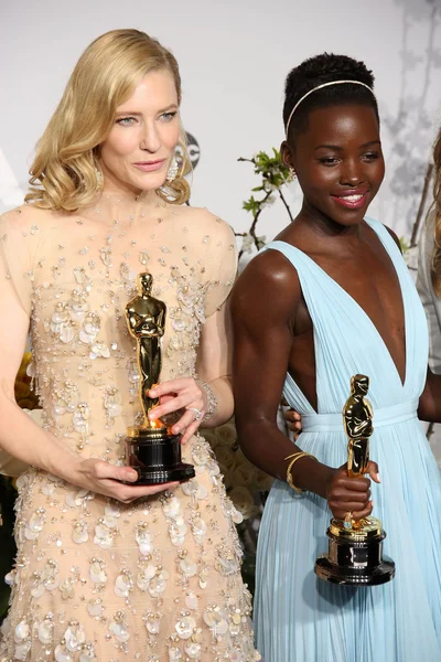 Cate Blanchett, Lupita Nyong'o — Stockfoto