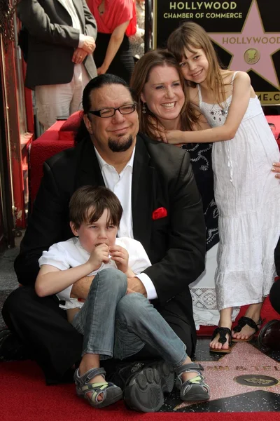 Jillette Penn ve aile — Stok fotoğraf