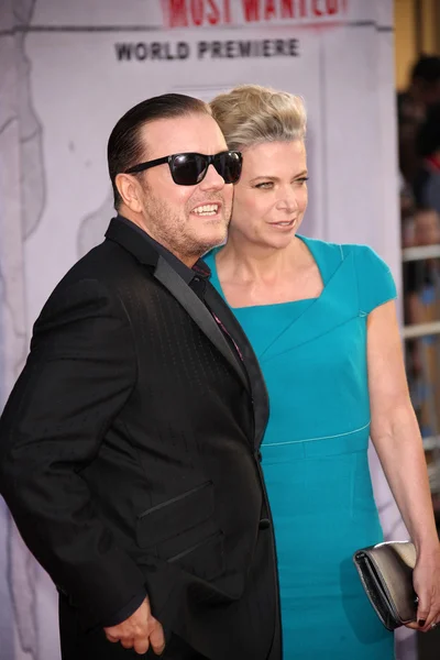 Ricky Gervais y Jane Fallon — Foto de Stock