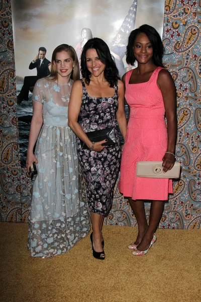 Julia Louis-Dreyfus, Anna Chlumsky and Sufe Bradshaw — Stock Photo, Image