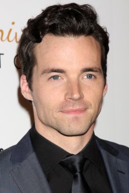 Ian Harding
