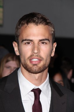 Theo James