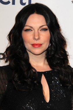 Laura prepon