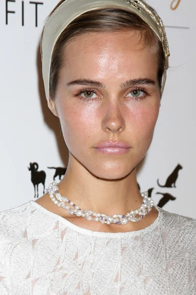 Isabel Lucas — Stockfoto