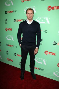 Teddy Sears